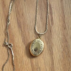 Vintage Elegant Gold picture Locket Necklace chain is 16” and 14kGF